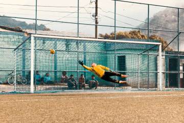 1-1维罗纳＋近2轮遭遇2连平＋仅领先罗马1分＋或丢掉欧冠入场券！（配图示意）